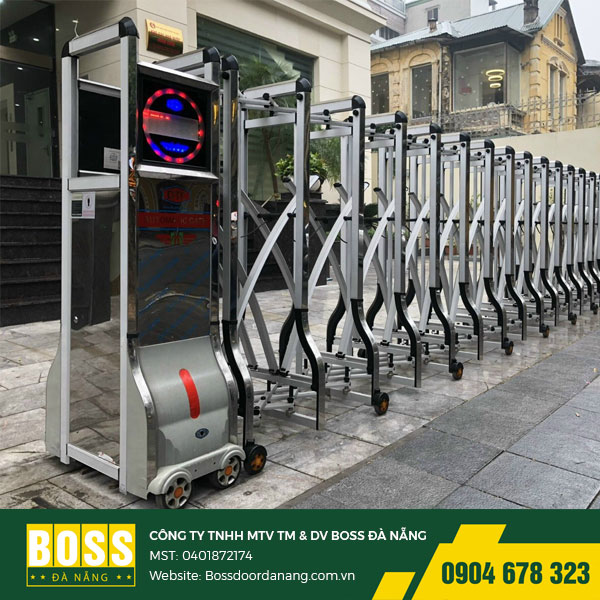Cong-xep-inox-02-bossdoordanang