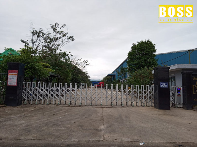 Hinh-anh-san-pham-bossdoordanang