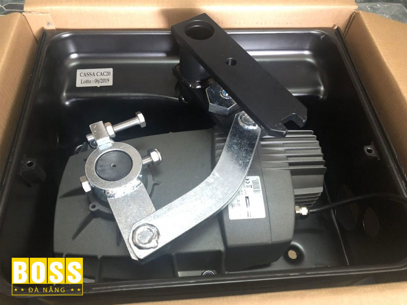 Mo-ta-san-pham-cong-tu-dong-mo-xoay-am-san-allmatic-int-r-xl-230v-bossdoordanang