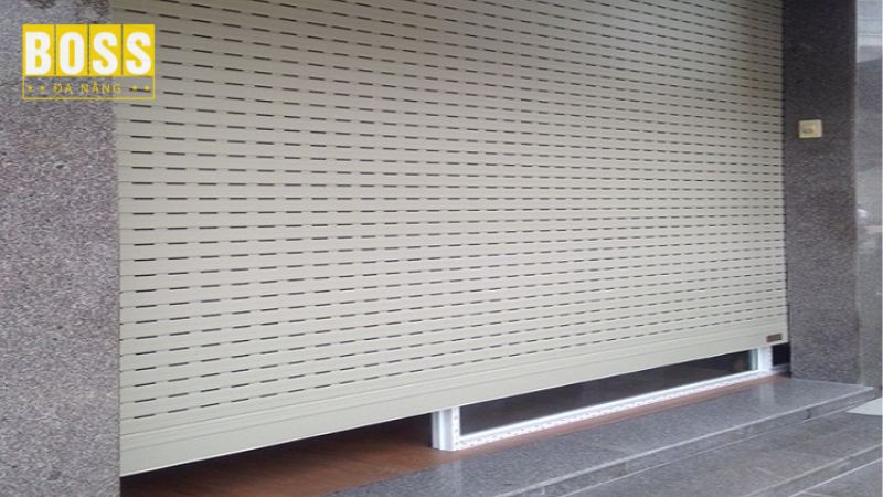 Cua-cuon-mitadoor-bossdoordanang-1