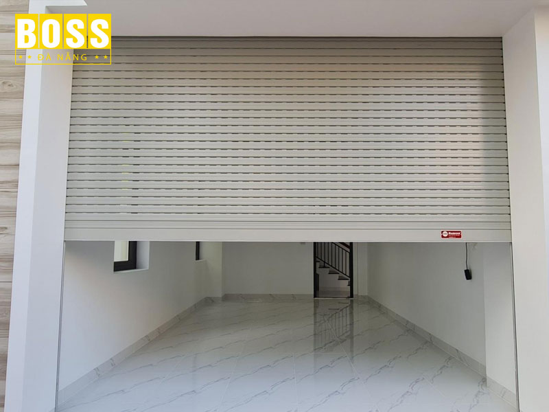 cua-cuon-duc-la-gi-bossdoor