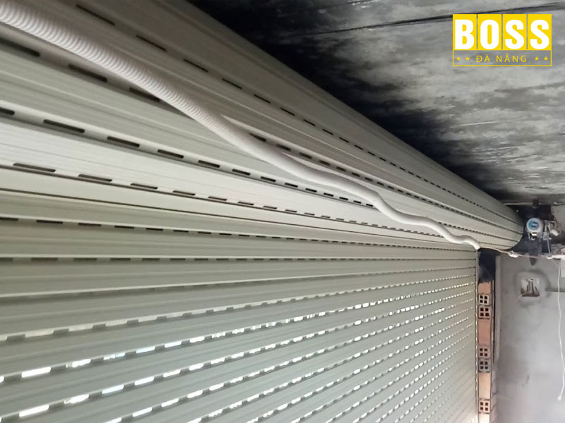 cua-cuon-mitadoor-la-gi-bossdoor