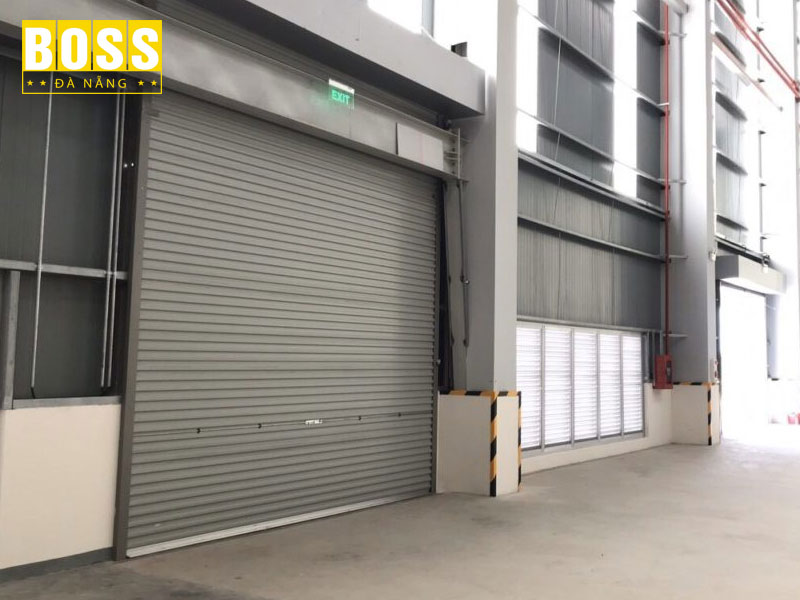 Cua-cuon-nha-xuong-la-gi-bossdoor