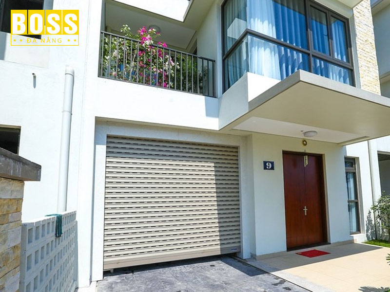 mua-cua-cuon-da-nang-o-dau-chat-luong-bossdoor