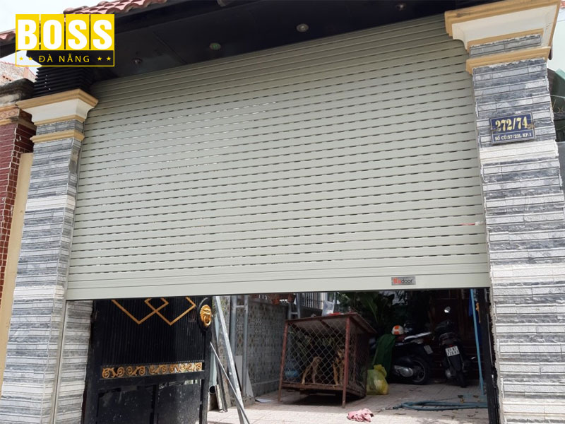 mua-cua-cuon-duc-tot-nhat-o-dau-da-nang-bossdoor