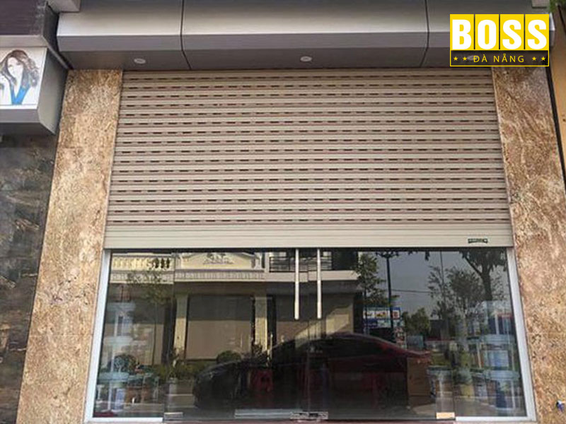 nen-mua-cua-cuon-doortech-o-dau-bossdoor