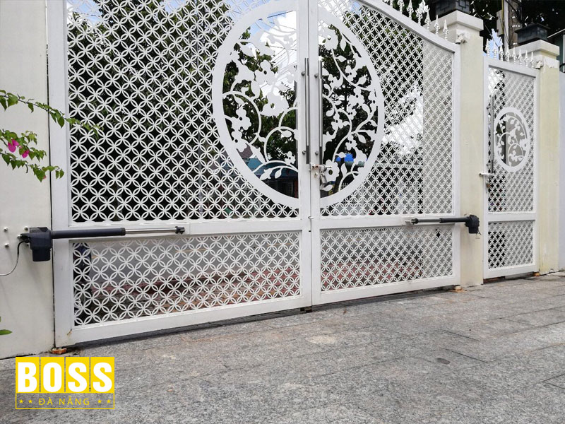 Cac-dau-hieu-nhan-biet-cong-tu-dong-bi-loi-bossdoordanang