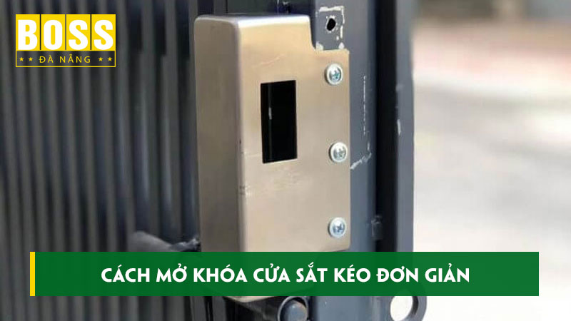 Cach-mo-khoa-cua-sat-keo-don-gian-khong-phai-ai-cung-biet-bossdoordanang