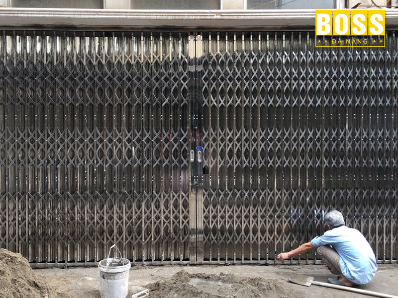 Cach-sua-cua-keo-bi-ket-don-gian-nhat-bossdoordanang