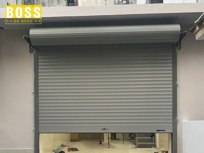 Cach-pha-cua-cuon-o-khoa-ma-co-dinh-bossdoordanang