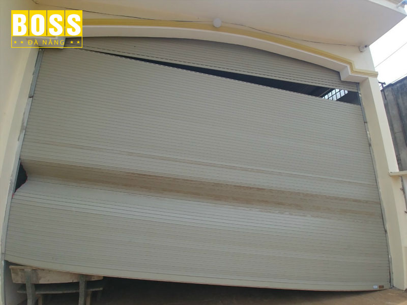 Loi-o-phan-nan-cua-cuon-bossdoordanang