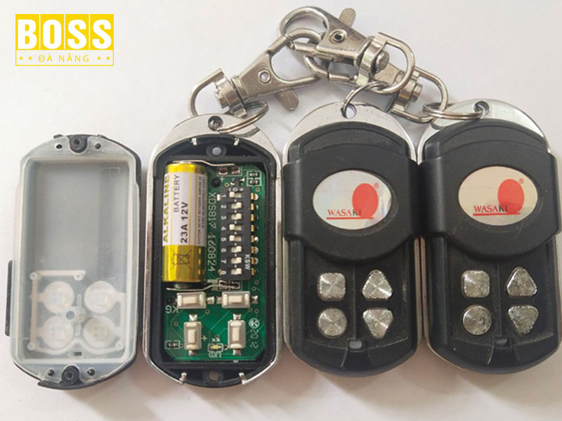 Sua-chua-remote-cua-cuon-khi-vo-nuoc-bossdoordanang