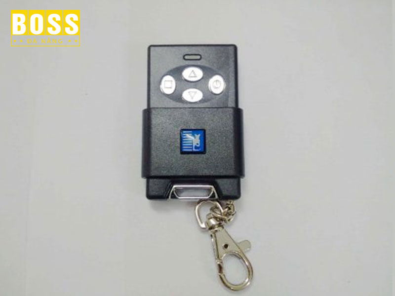 Thay-remote-cua-cuon-moi-bossdoordanang