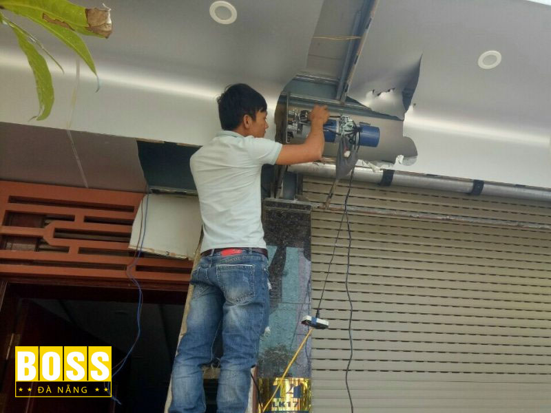 Chon-don-vi-don-vi-sua-chua-cua-cuon-tu-dong-uy-tin-bossdoordanang