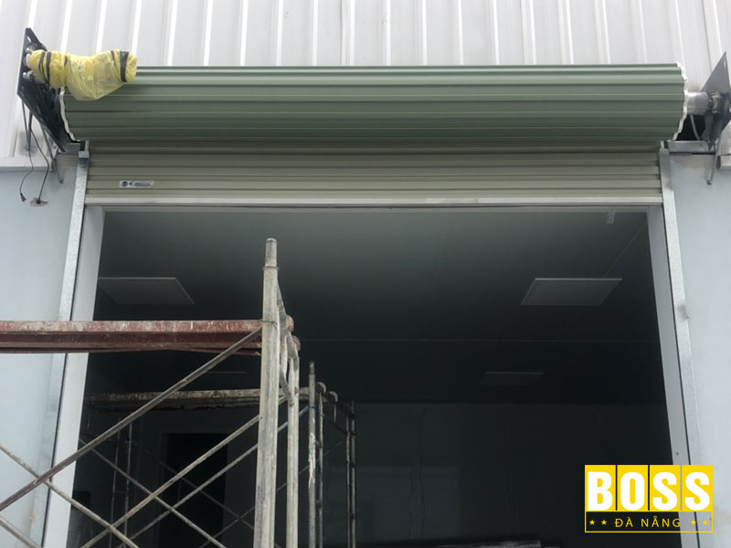 Nan-cua-cuon-bi-ket-bossdoordanang