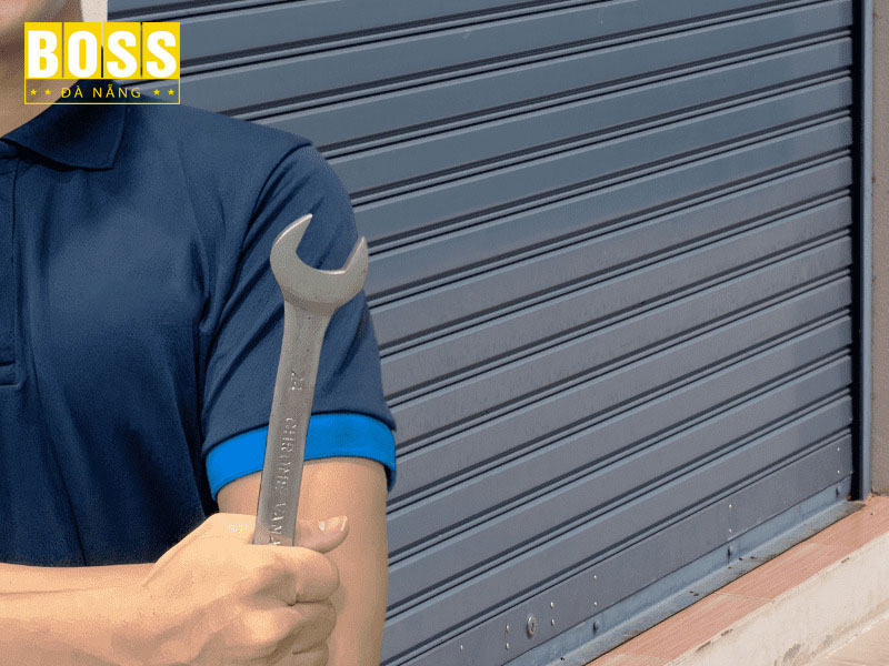 Quan-tam-den-chinh-sach-bao-hanh-sau-sua-chua-bossdoordanang