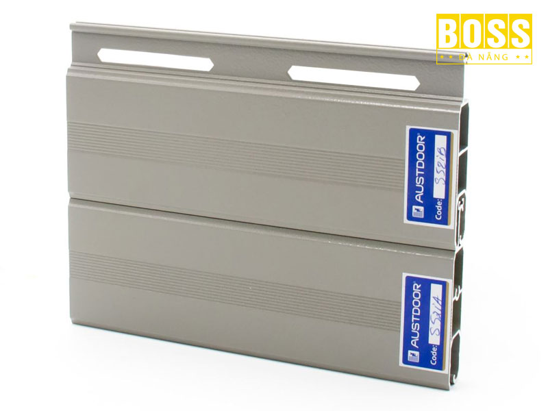 So-sanh-cua-cuon-austdoor-va-bossdoor-bossdoordanang