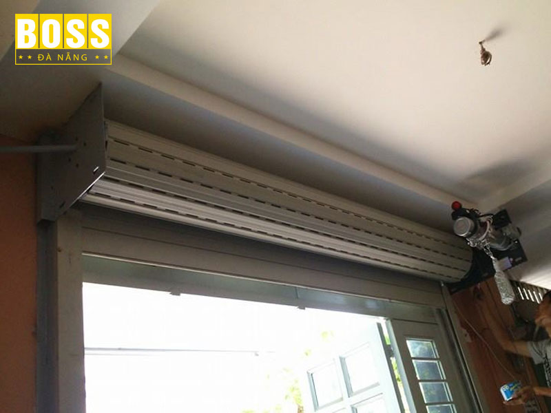 Tai-sao-can-kiem-tra-co-cau-hoat-dong-cua-cua-cuon-bossdoordanang