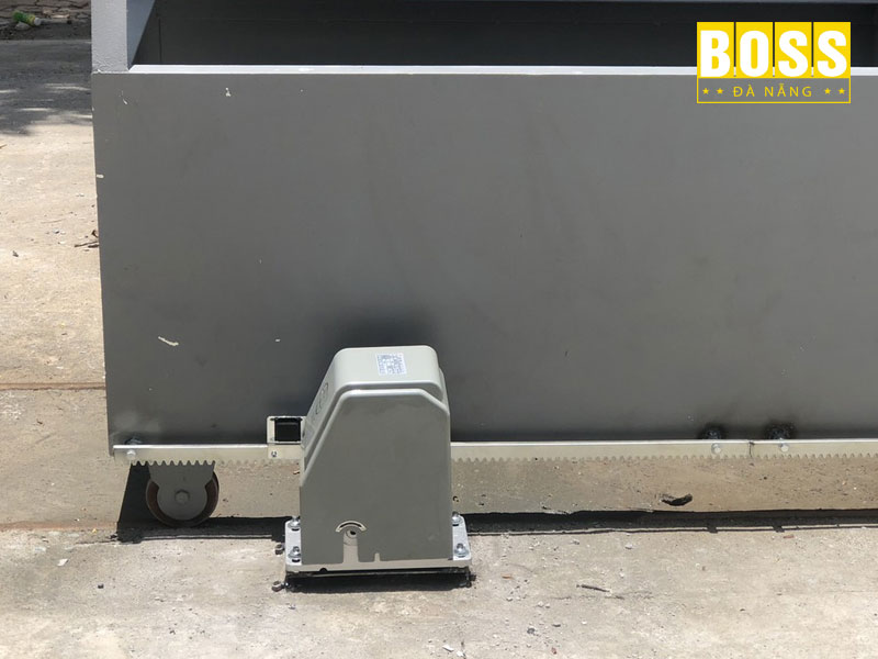 Chon-don-vi-lap-dat-uy-tin-bossdoordanang