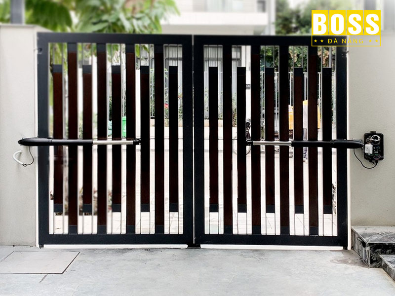 Cua-cong-tu-dong-la-gi-bossdoordanang