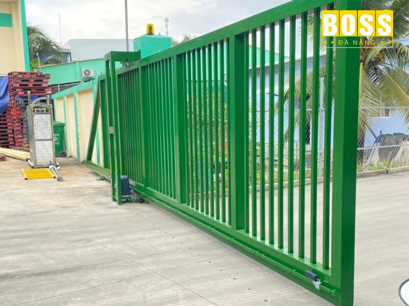 Uu-nhuoc-diem-cua-cong-tu-dong-sat-lua-1-bossdoordanang