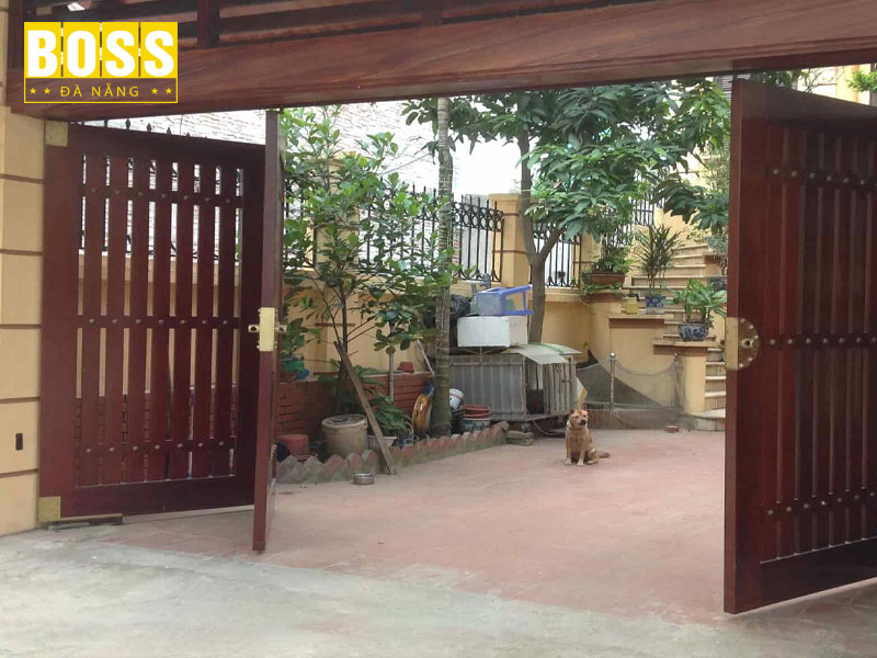 Uu-nhuoc-diem-cua-cong-tu-dong-go-bossdoordanang