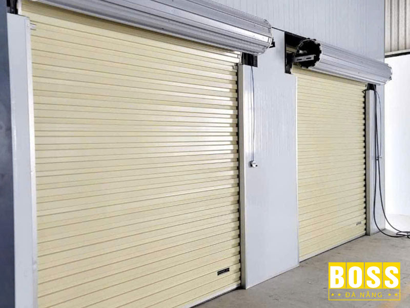 Cua-cuon-da-nang-bossdoordanang