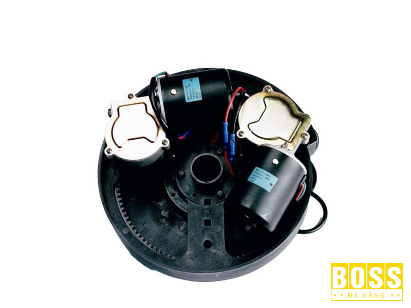 Mo-to-cua-cuon-tam-lien-bossdoordanang