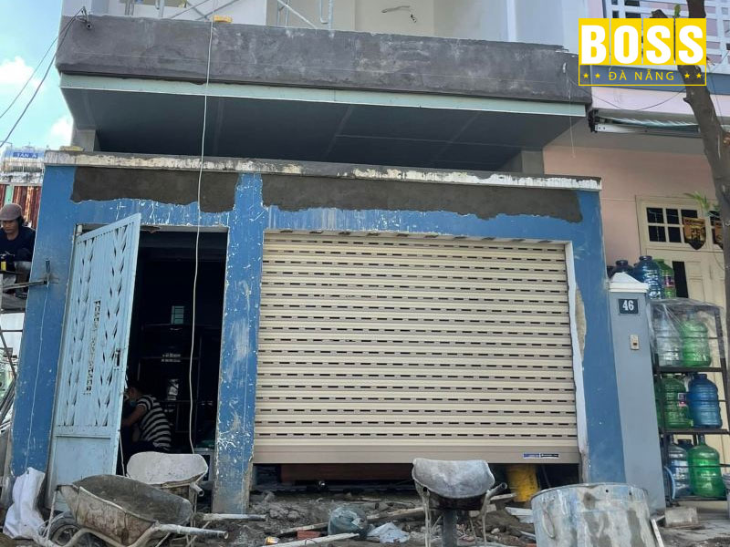 Cua-cuon-da-nang-bossdoordanang