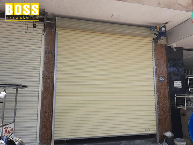 Cua-cuon-tin-bao-phat-bossdoordanang