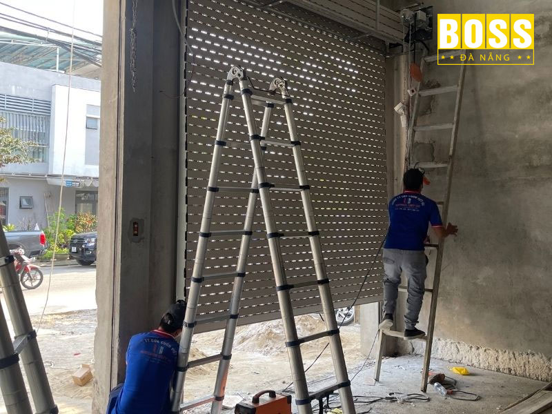 Nhung-dieu-can-luu-y-khi-chon-don-vi-sua-cua-cuon-bossdoordanang