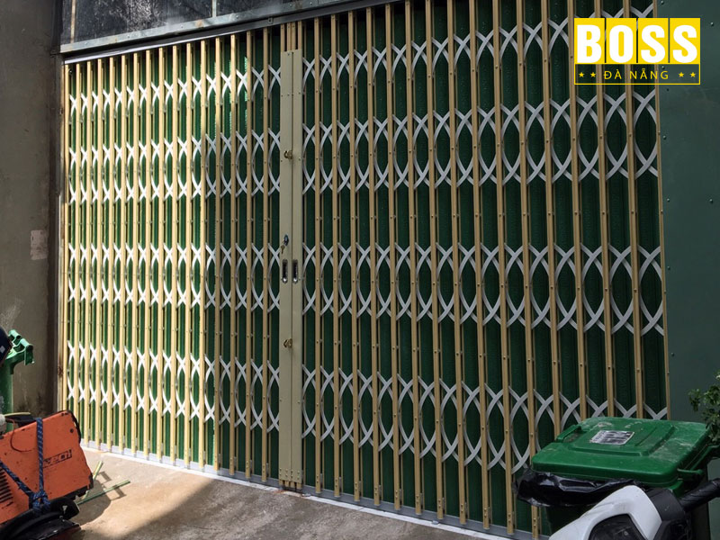 Mua-cua-keo-thanh-ly-gia-tot-nhanh-chong-o-dau-da-nang-bossdoordanang