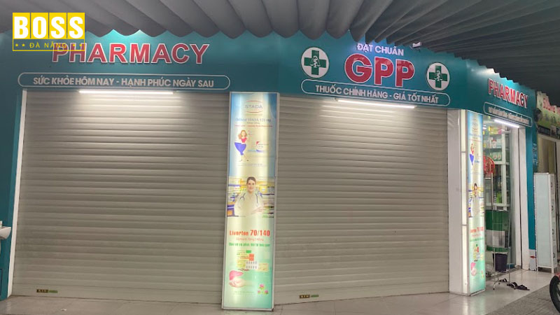 Thi-cong-cua-cuon-cho-nha-thuoc-thien-tam-pharmacy-son-tra-bossdoordanang